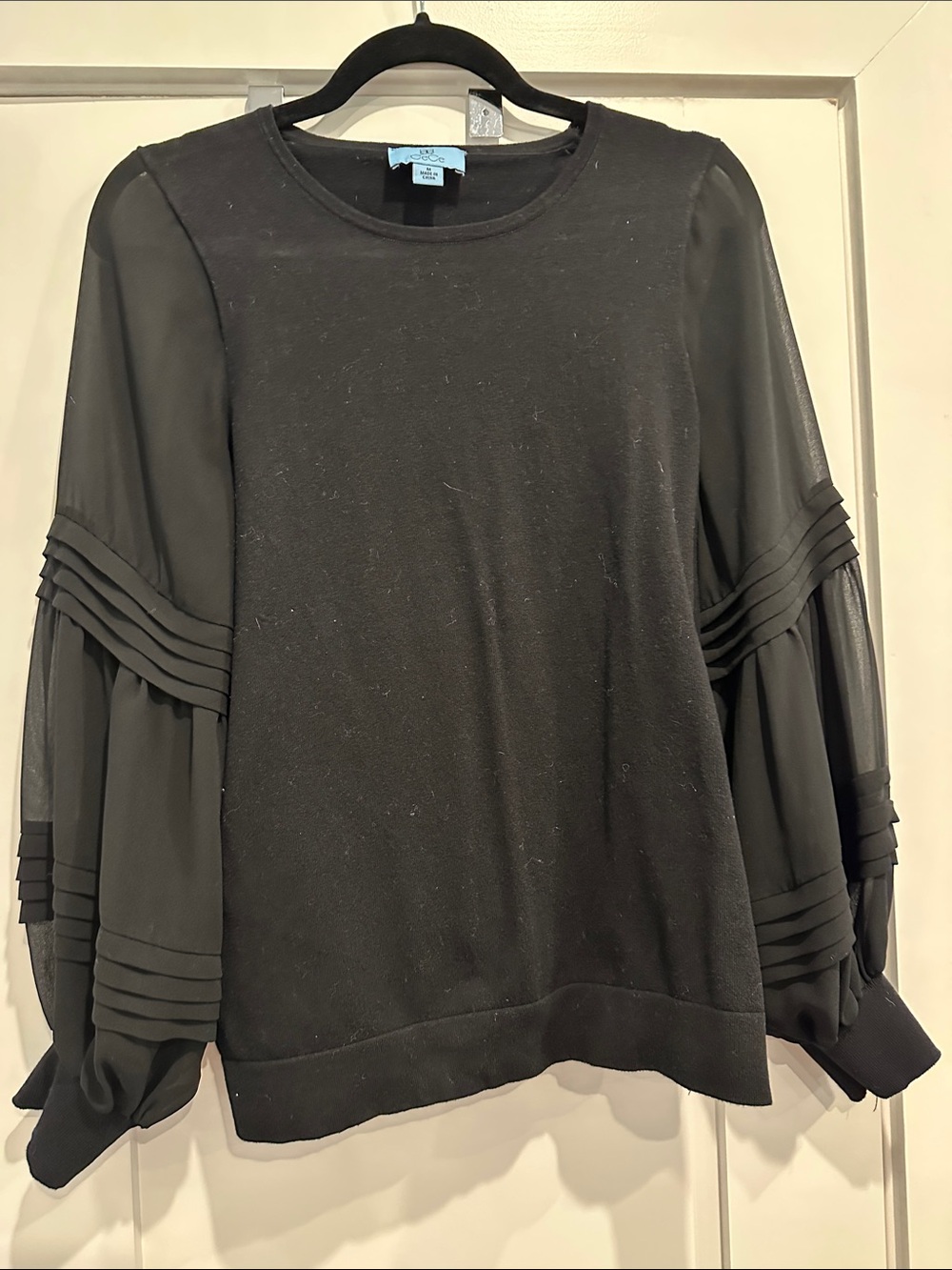 CeCe Black Puff-Sleeve Crewneck Sweater